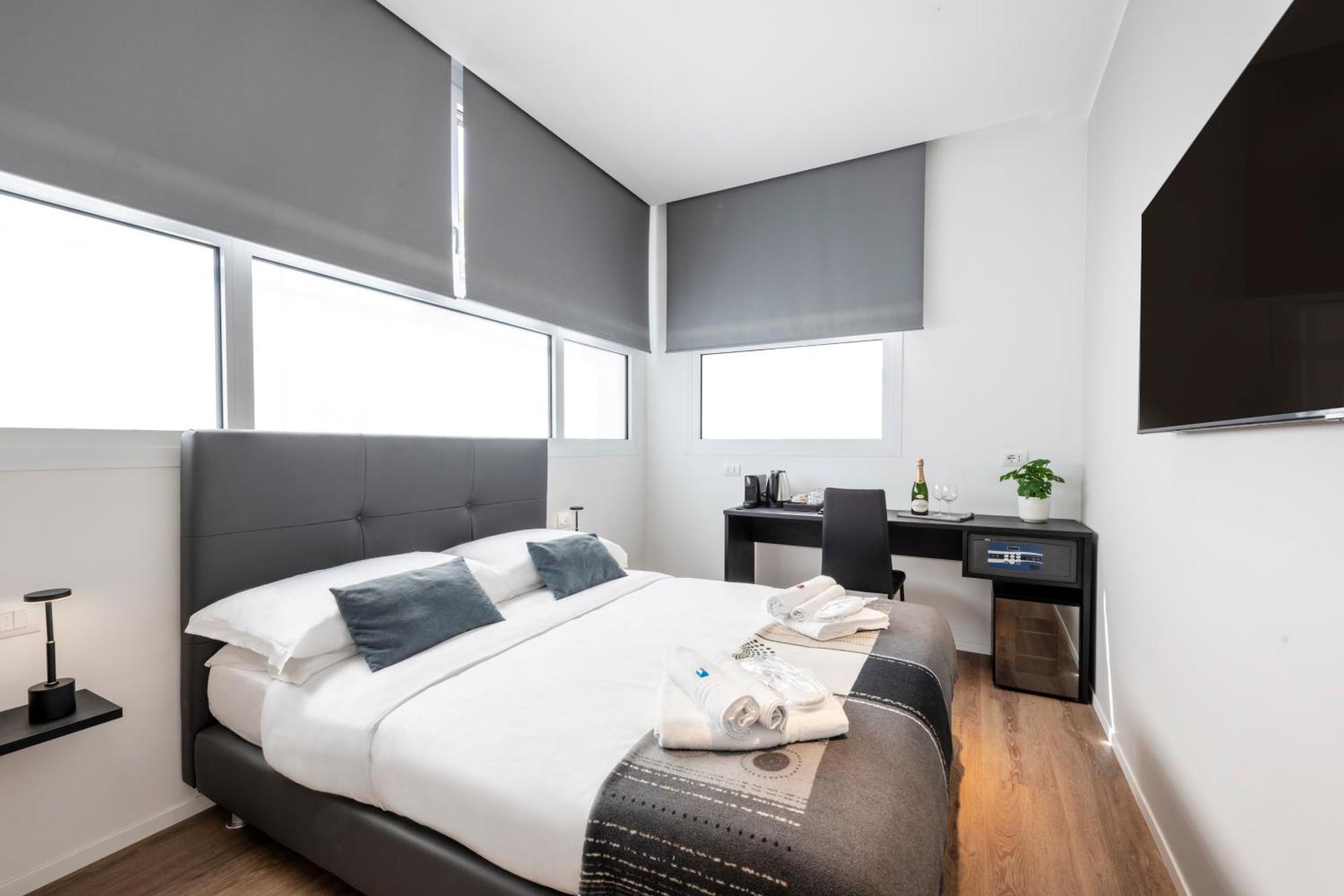 Bnbutler - Inbrera Suites - Giulianova, 1 Mailand Exterior foto